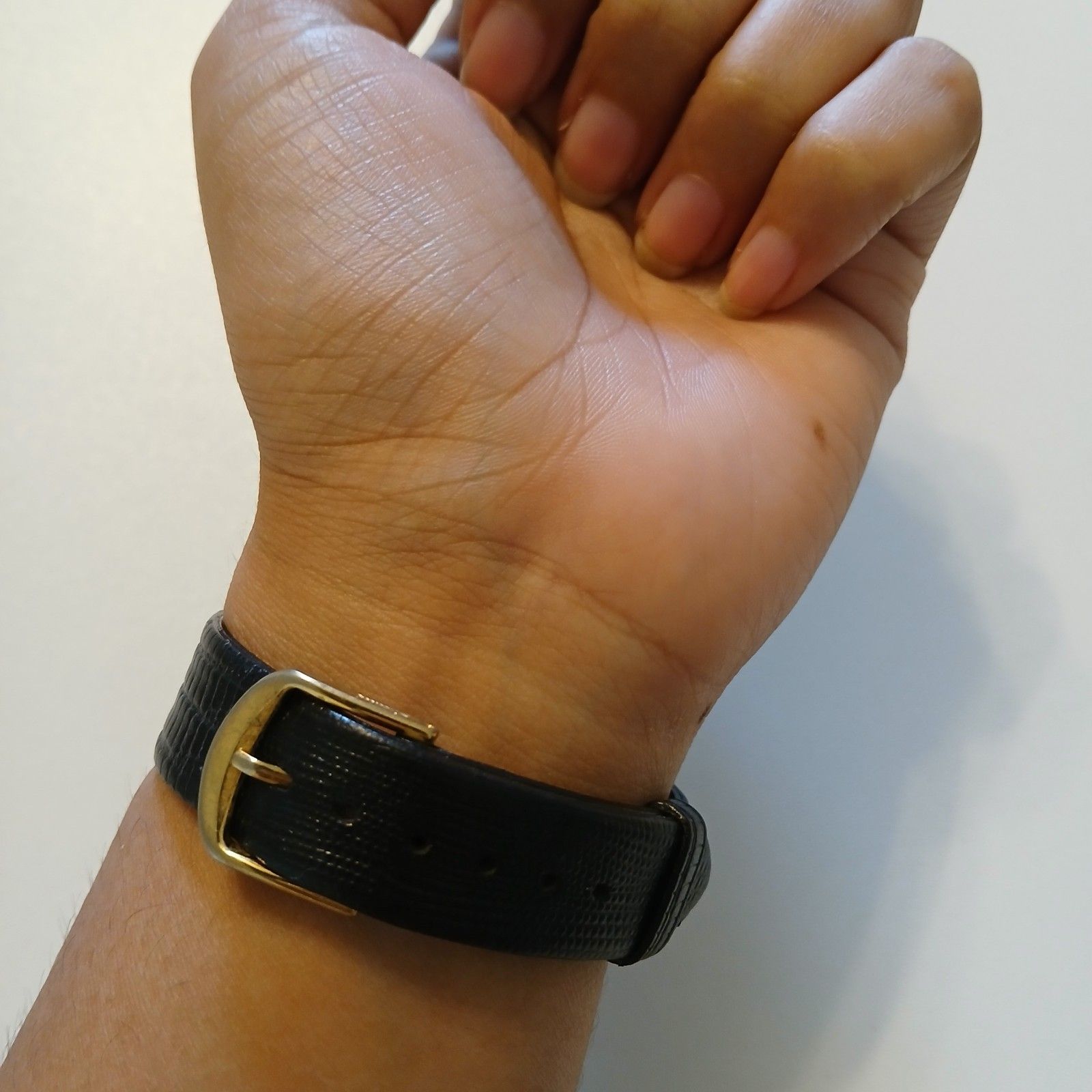 Vtg 90s St. Bernard Women Quartz Watch Black Dial Gold Tone Accent 19.6mm — image 6 of 8